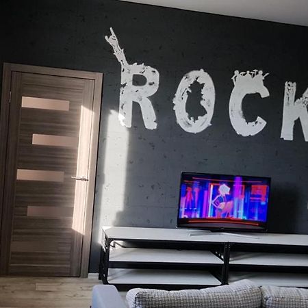 Loft Apartment On Svobody Камянске Екстериор снимка