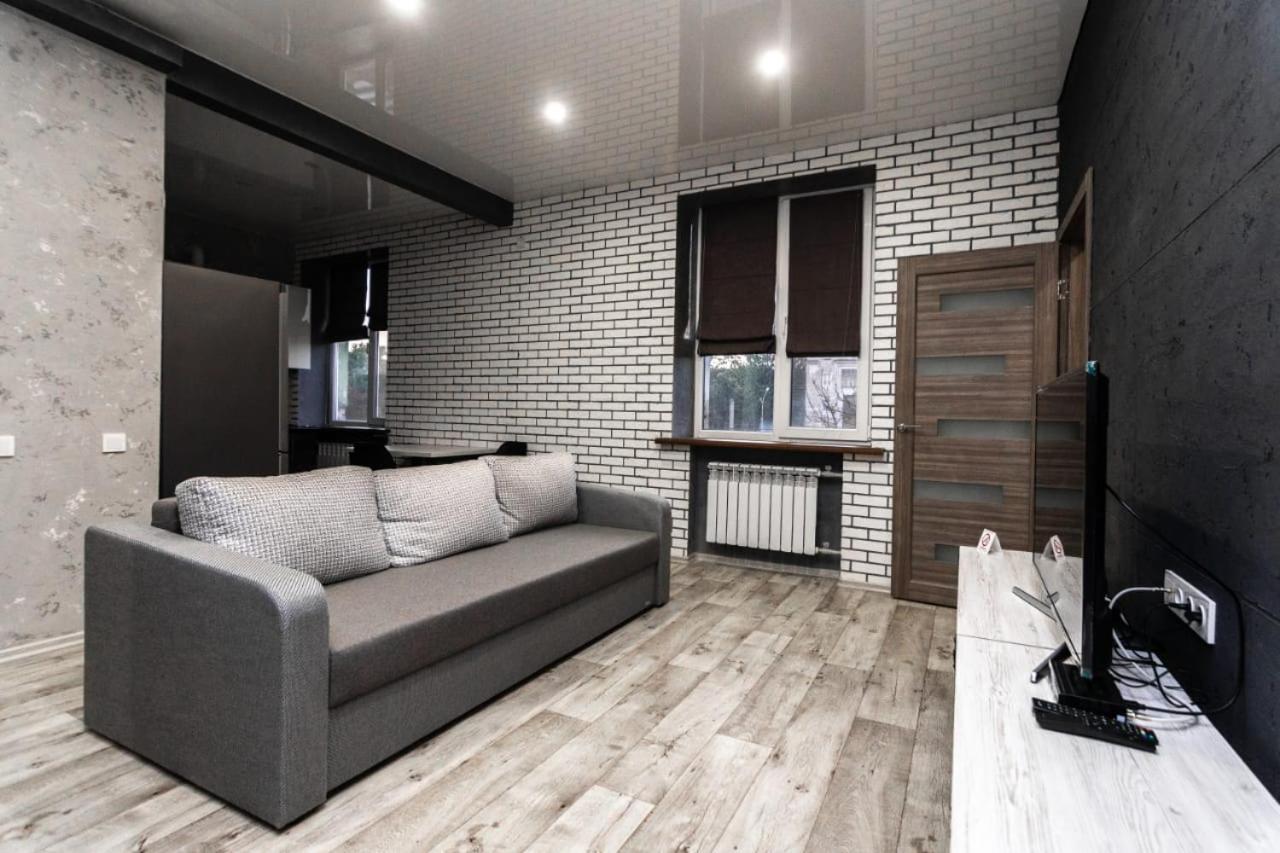 Loft Apartment On Svobody Камянске Екстериор снимка