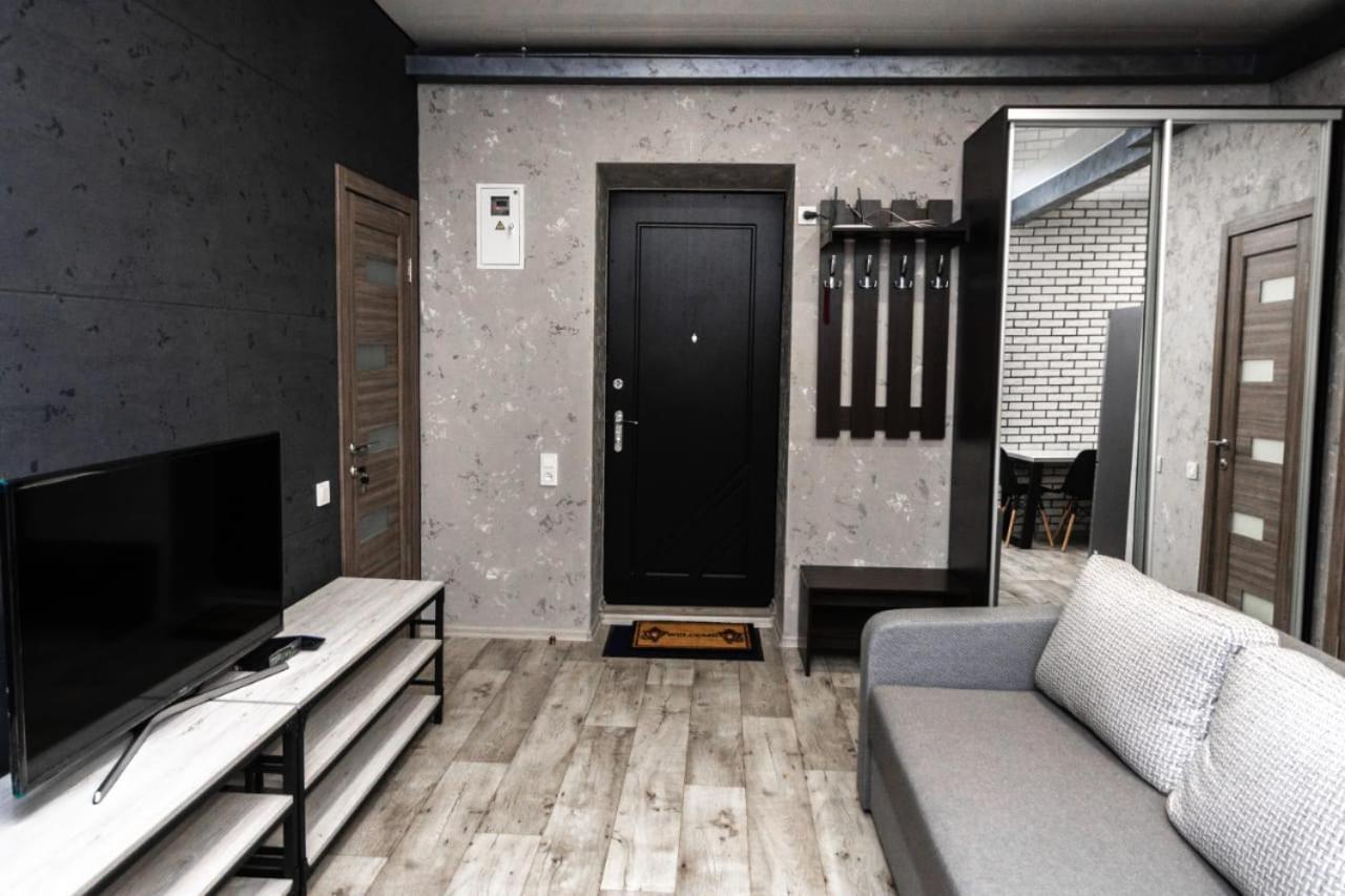 Loft Apartment On Svobody Камянске Екстериор снимка